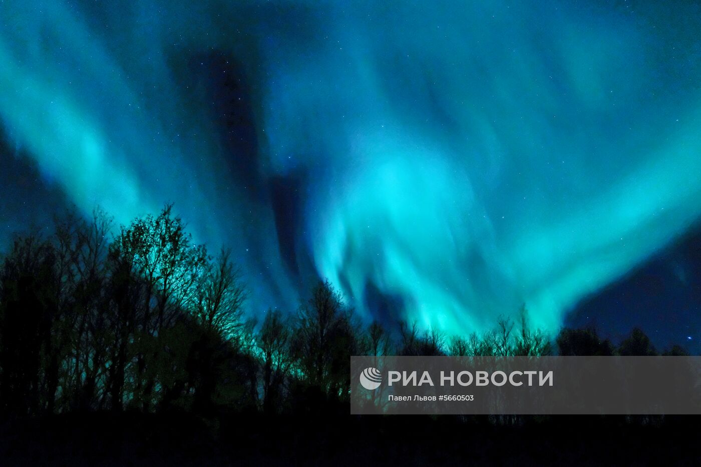 Северное сияние в Мурманской области