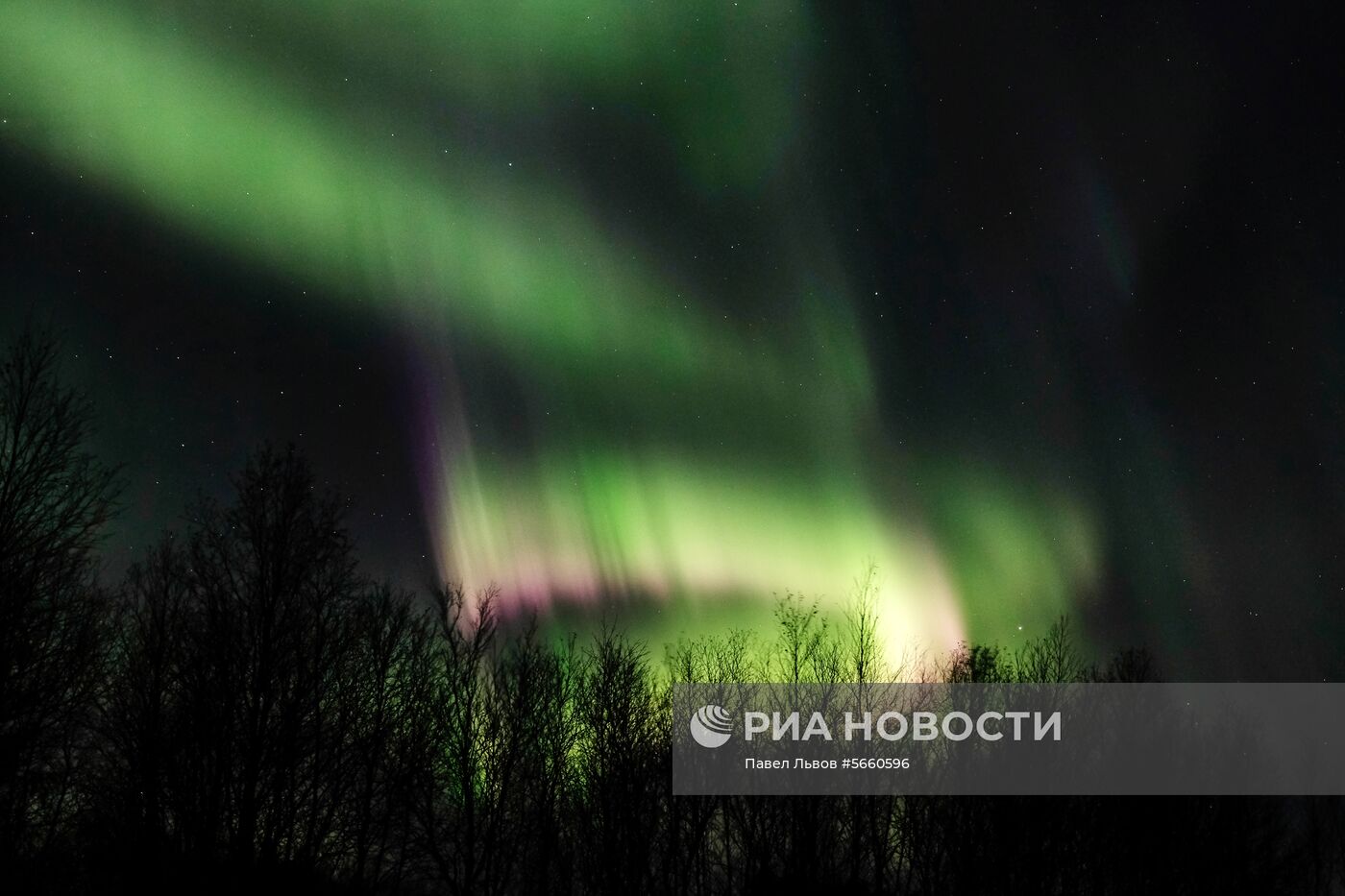 Северное сияние в Мурманской области