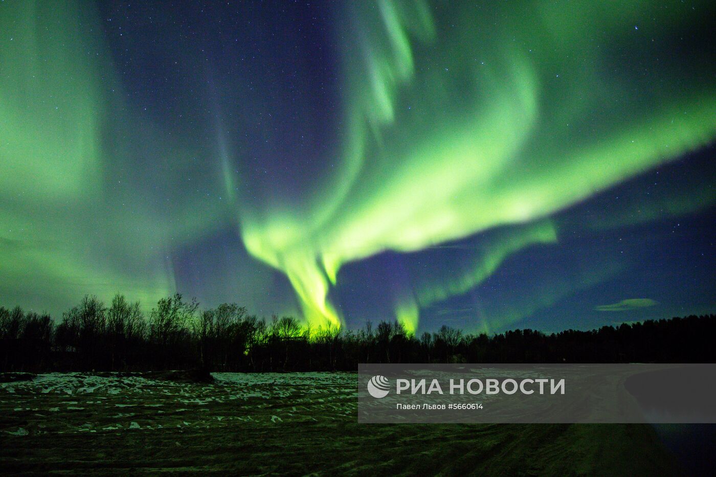 Северное сияние в Мурманской области