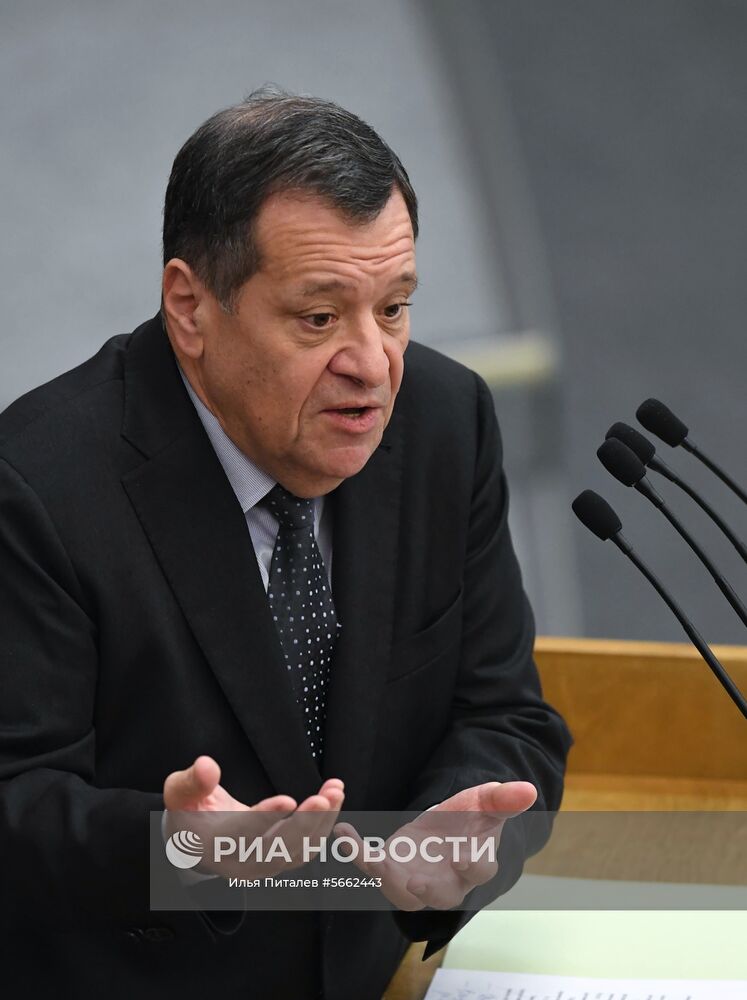 председатель комитета Государственной Думы РФ по бюджету и налогам Андрей Макаров выступает на пленарном заседании Государственной Думы РФ. Место: Россия, Москва. Автор: Илья Питалев/РИА Новости. Пленарное заседание Госдумы РФ