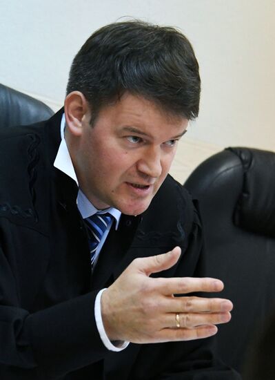 Заседание суда по иску кандидата от КПРФ Андрея Ищенко в Приморье