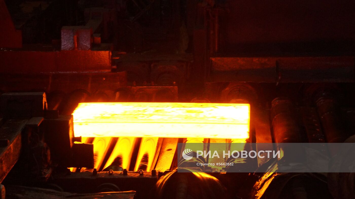 Алчевский металлургический комбинат в Луганской области