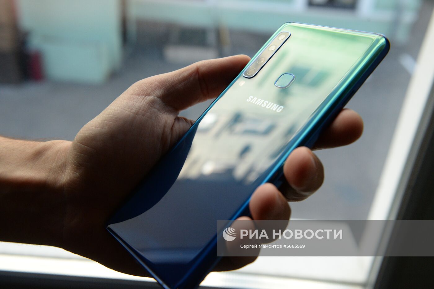 Презентация новых устройств компании Samsung