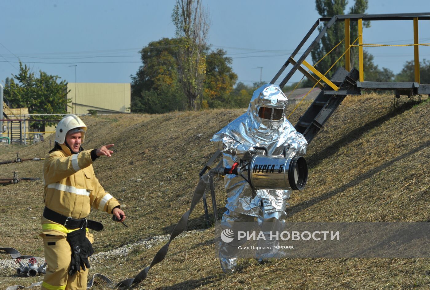 Учения МЧС по тушению природных пожаров в Грозном