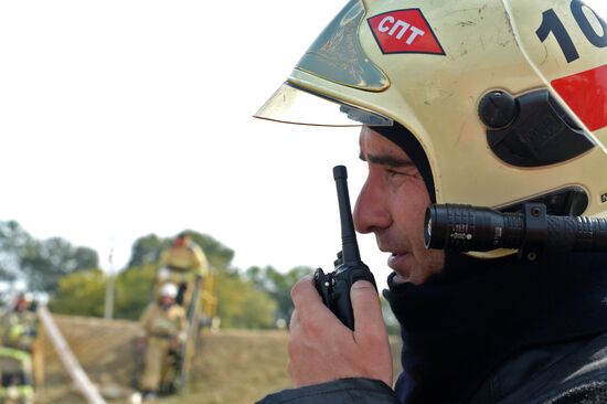 Учения МЧС по тушению природных пожаров в Грозном