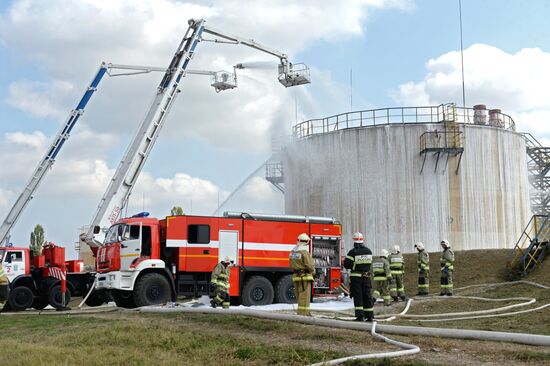 Учения МЧС по тушению природных пожаров в Грозном