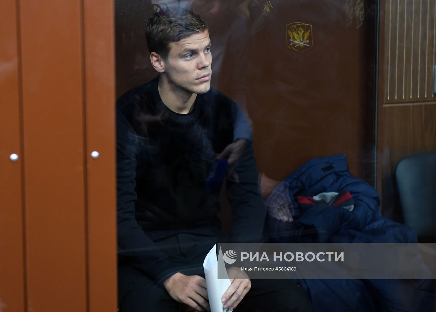 Рассмотрение ходатайства следствия об аресте А. Кокорина и П. Мамаева