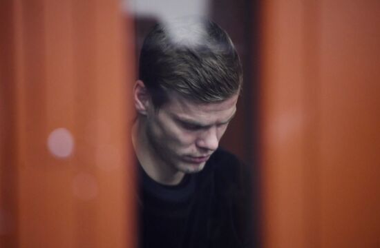 Рассмотрение ходатайства следствия об аресте А. Кокорина и П. Мамаева