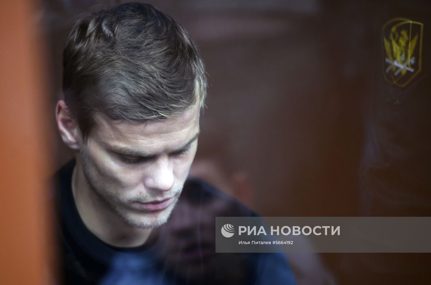 Рассмотрение ходатайства следствия об аресте А. Кокорина и П. Мамаева