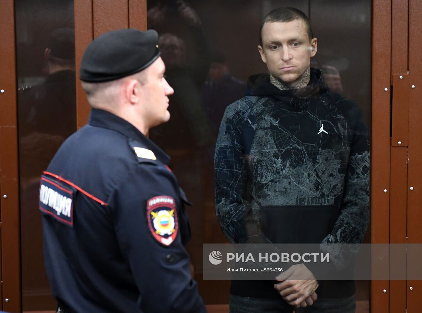 Рассмотрение ходатайства следствия об аресте А. Кокорина и П. Мамаева