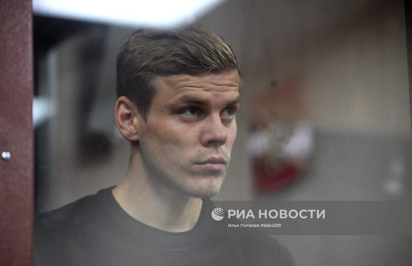 Рассмотрение ходатайства следствия об аресте А. Кокорина и П. Мамаева