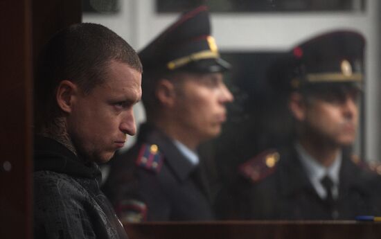 Рассмотрение ходатайства следствия об аресте А. Кокорина и П. Мамаева