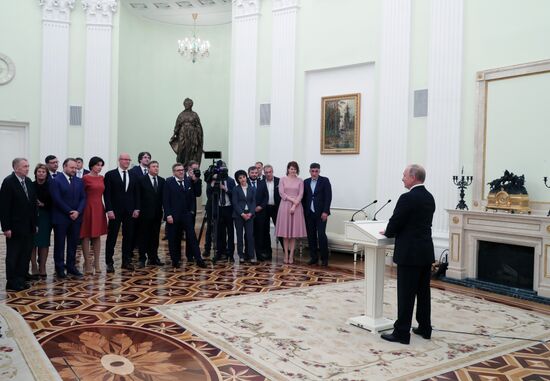 Президент РФ В. Путин встретится с руководством НТВ