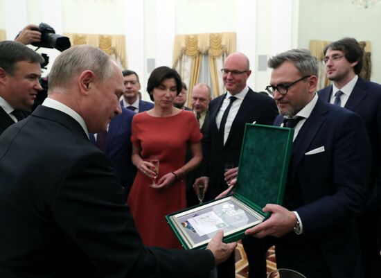 Президент РФ В. Путин встретится с руководством НТВ