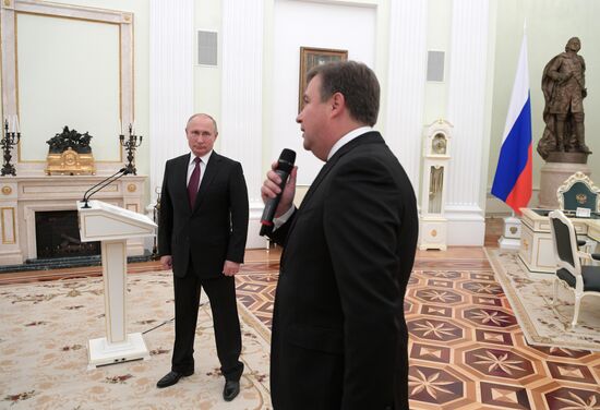 Президент РФ В. Путин встретится с руководством НТВ