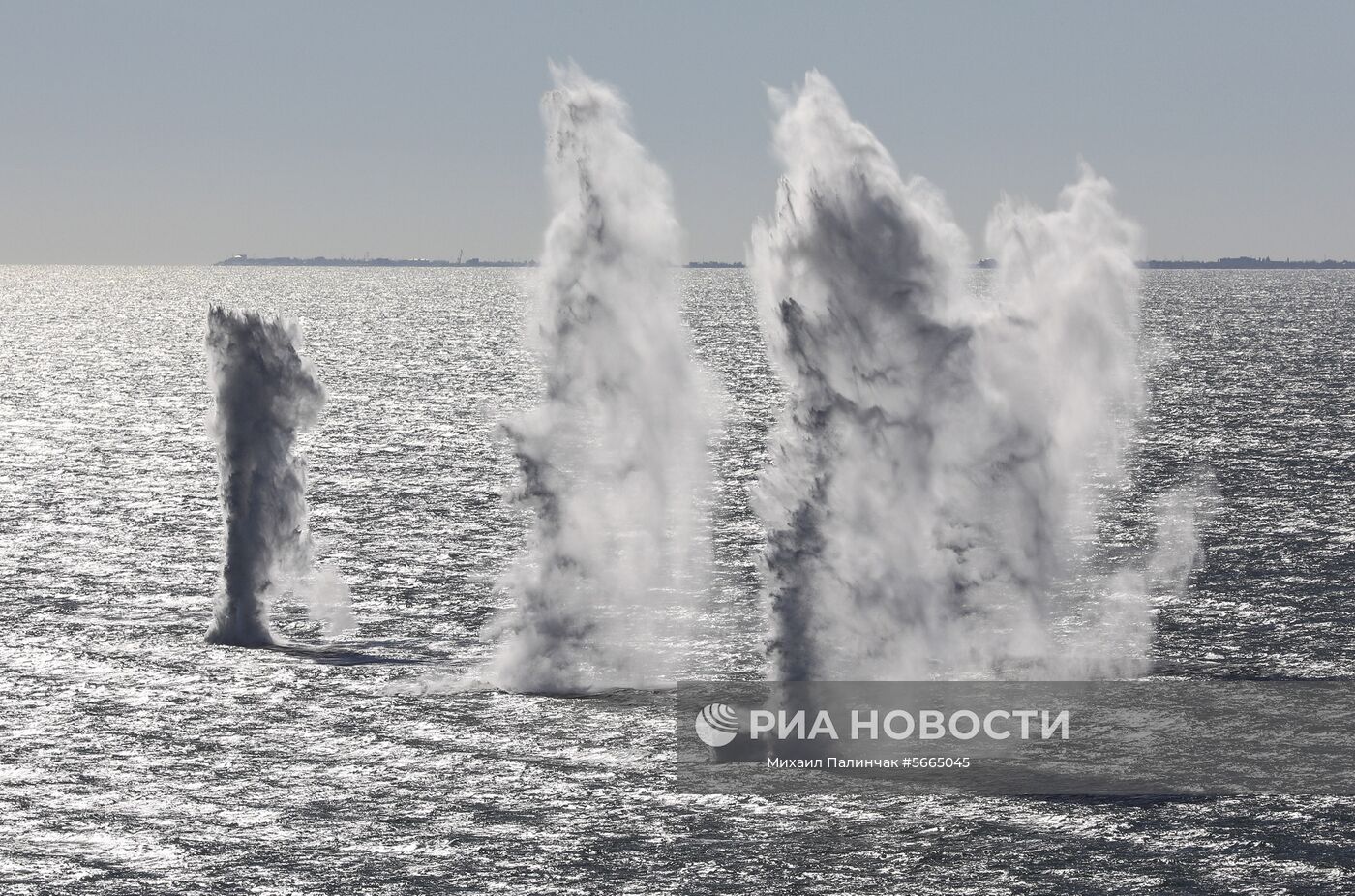 Учения Вооруженных сил Украины на побережье Азовского моря