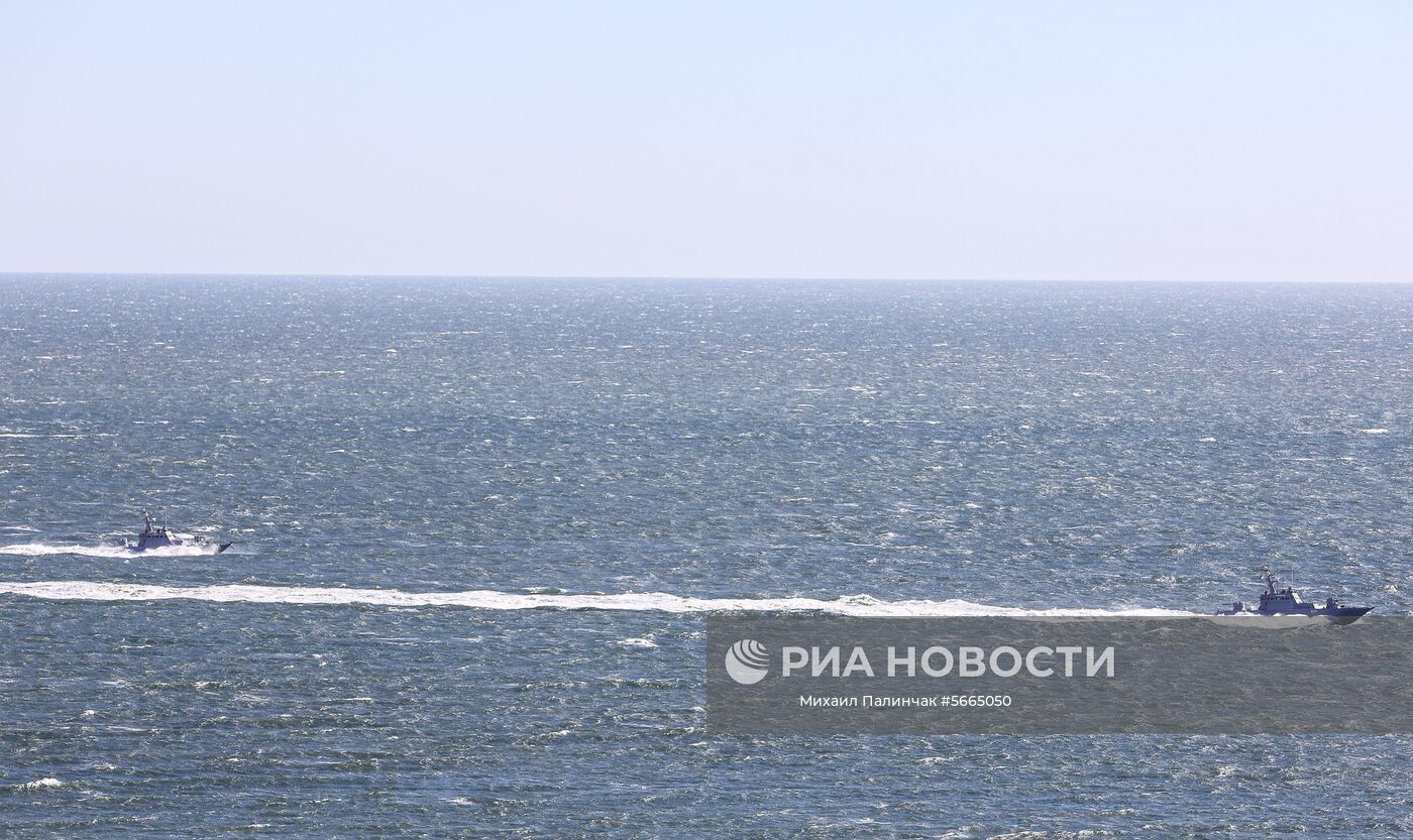 Учения Вооруженных сил Украины на побережье Азовского моря