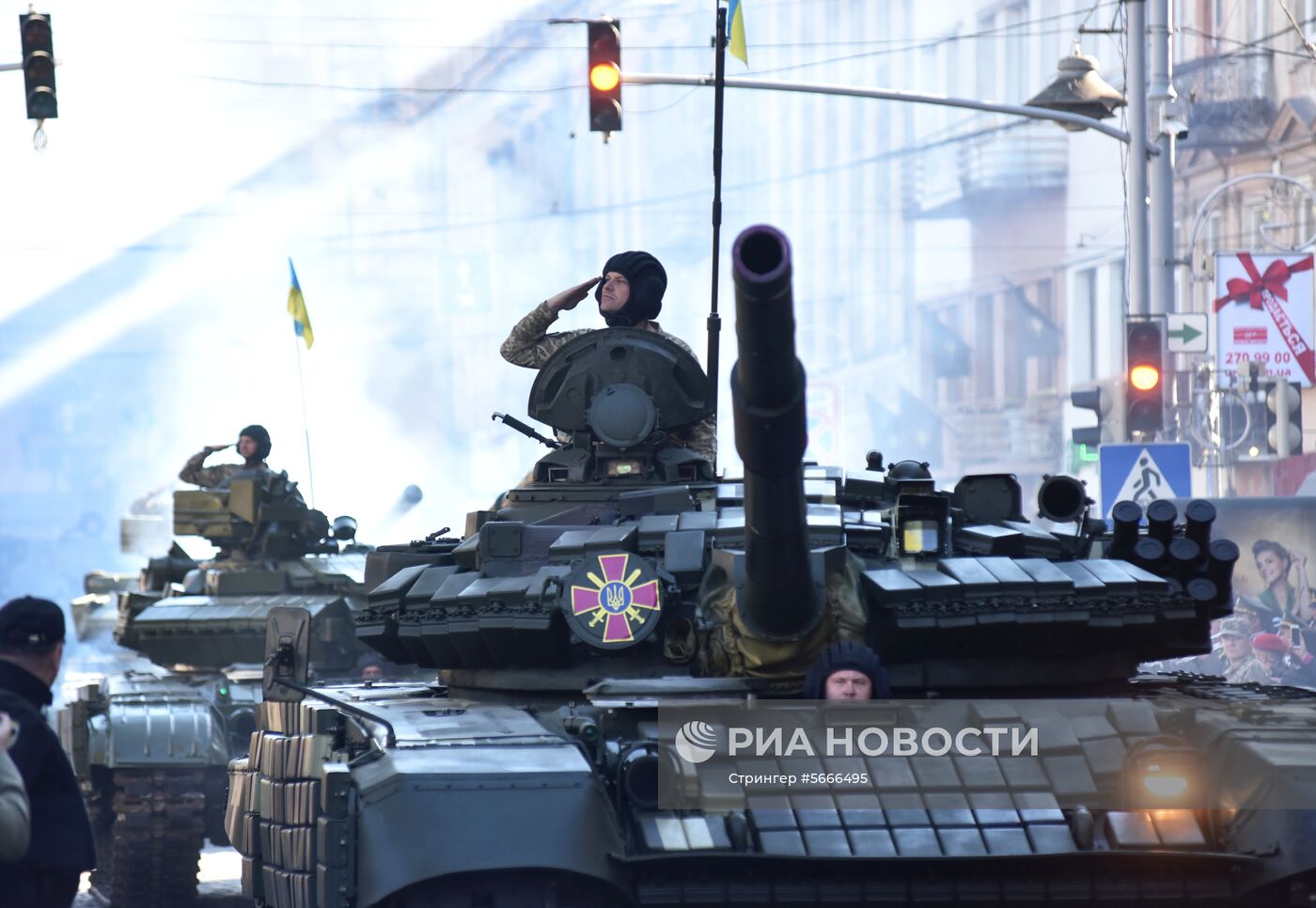 Военный парад к Дню защитника Украины во Львове