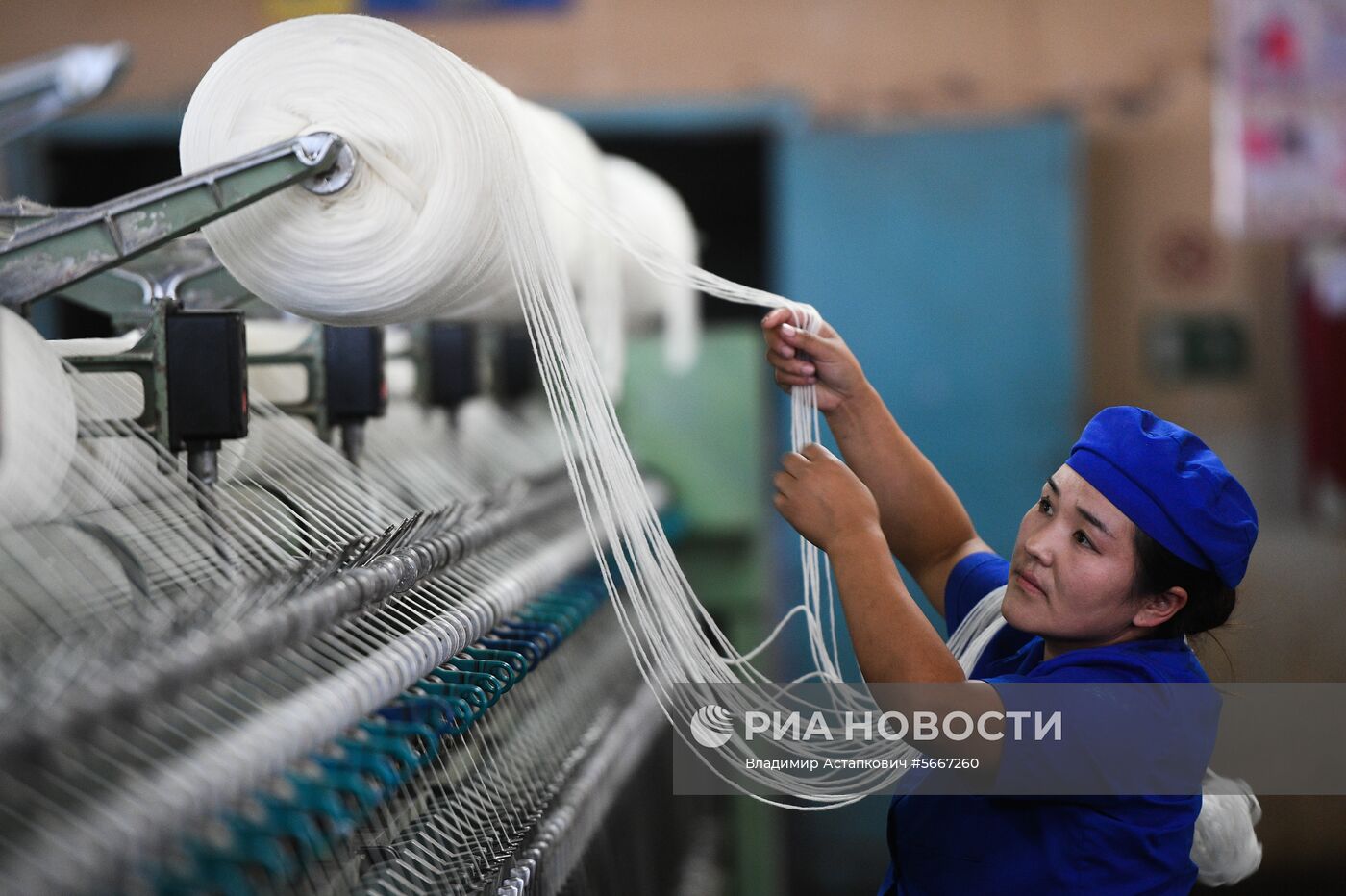 Фабрика по производству ковров «Эрдэнэт Хивс» в Монголии