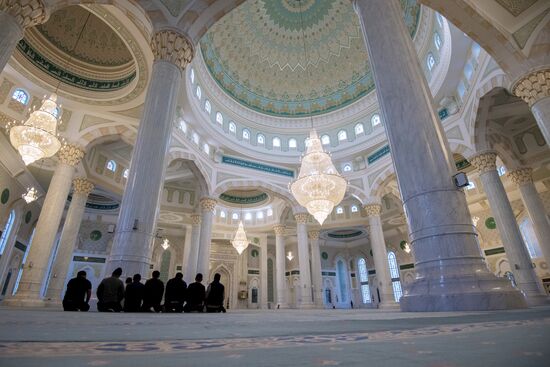 Мечеть Хазарет Султан в Астане