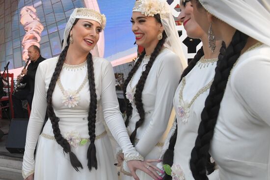 Фестиваль “Осенние дары Азербайджана”