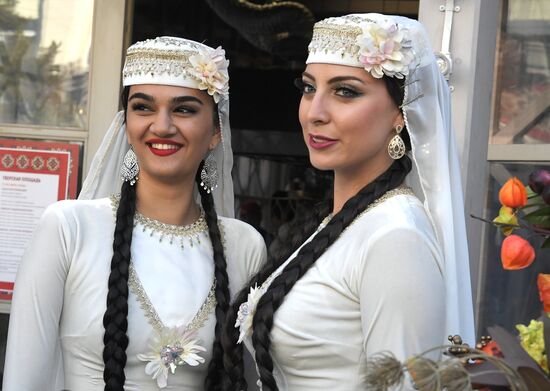 Фестиваль “Осенние дары Азербайджана”