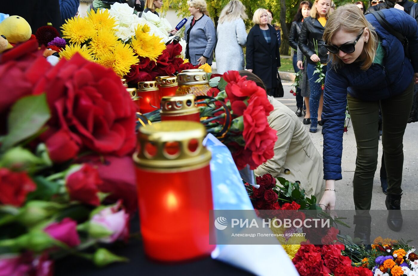 В Крыму объявили трехдневный траур в связи с трагедией в Керчи