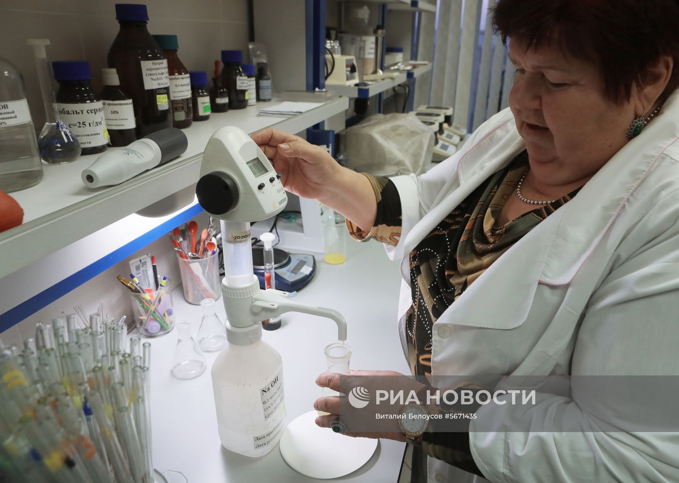 Проверка продукции в лаборатории Роспотребнадзора