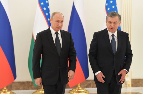 Государственный визит президента РФ В. Путина в Узбекистан