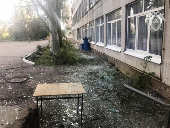 Следователи СК РФ осмотрели место происшествия в керченском колледже