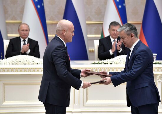 Государственный визит президента РФ В.Путина в Узбекистан