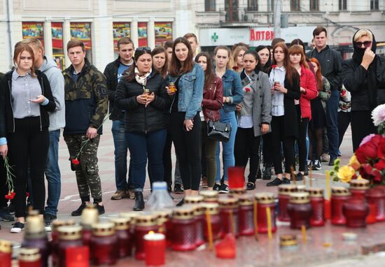 Акции памяти погибших при нападении на керченский колледж