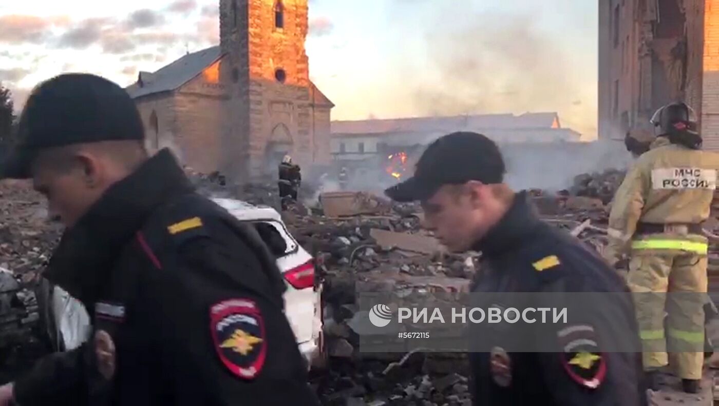 Взрыв на заводе пиротехники «Авангард» в Ленинградской области