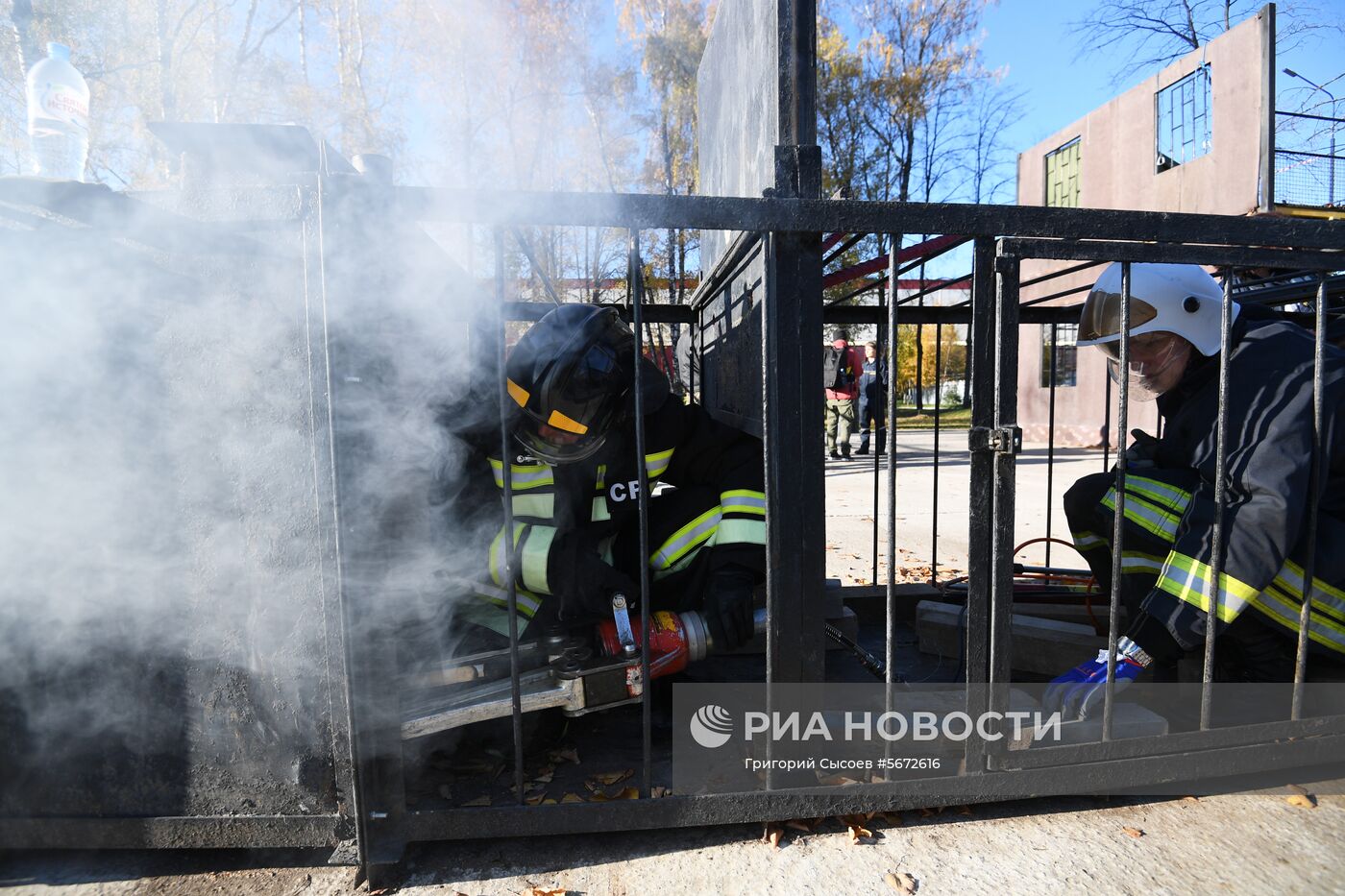 Учения добровольных пожарных и спасателей