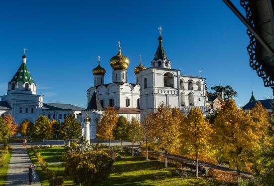 Города России. Кострома