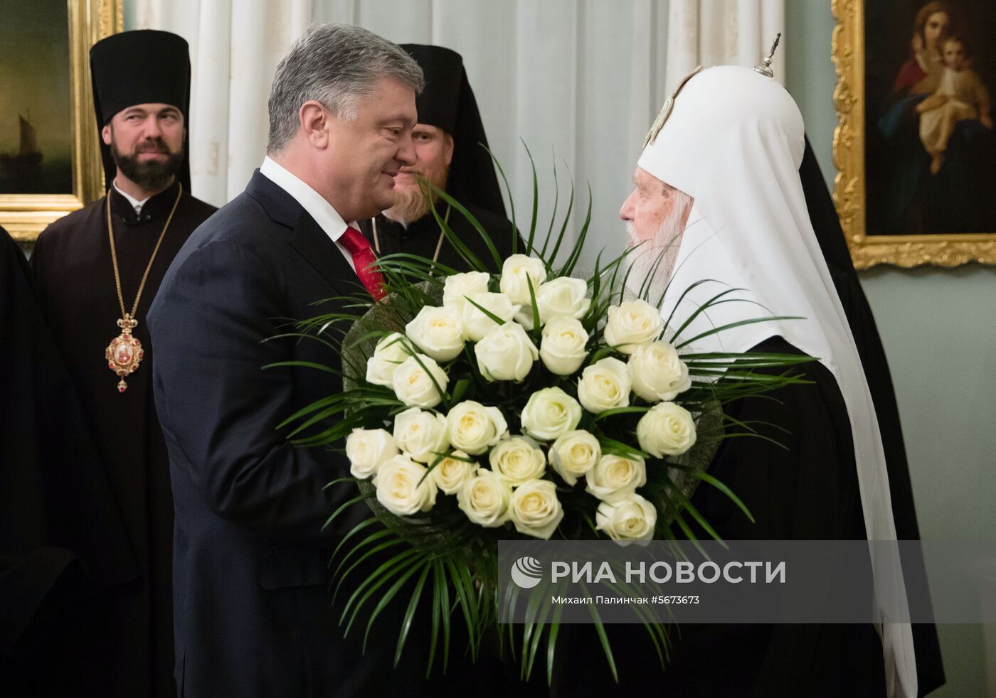 Президент Украины П. Порошенко провел встречу с архиереями УПЦ