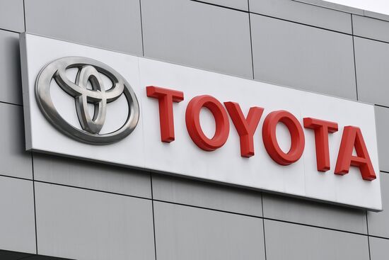 Автомобильные салоны в Москве 