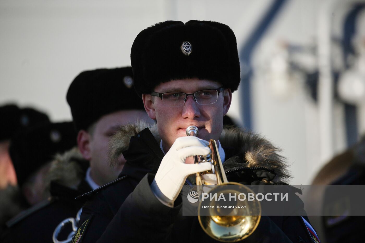 Большой десантный корабль "Иван Грен" прибыл в порт Мурманска