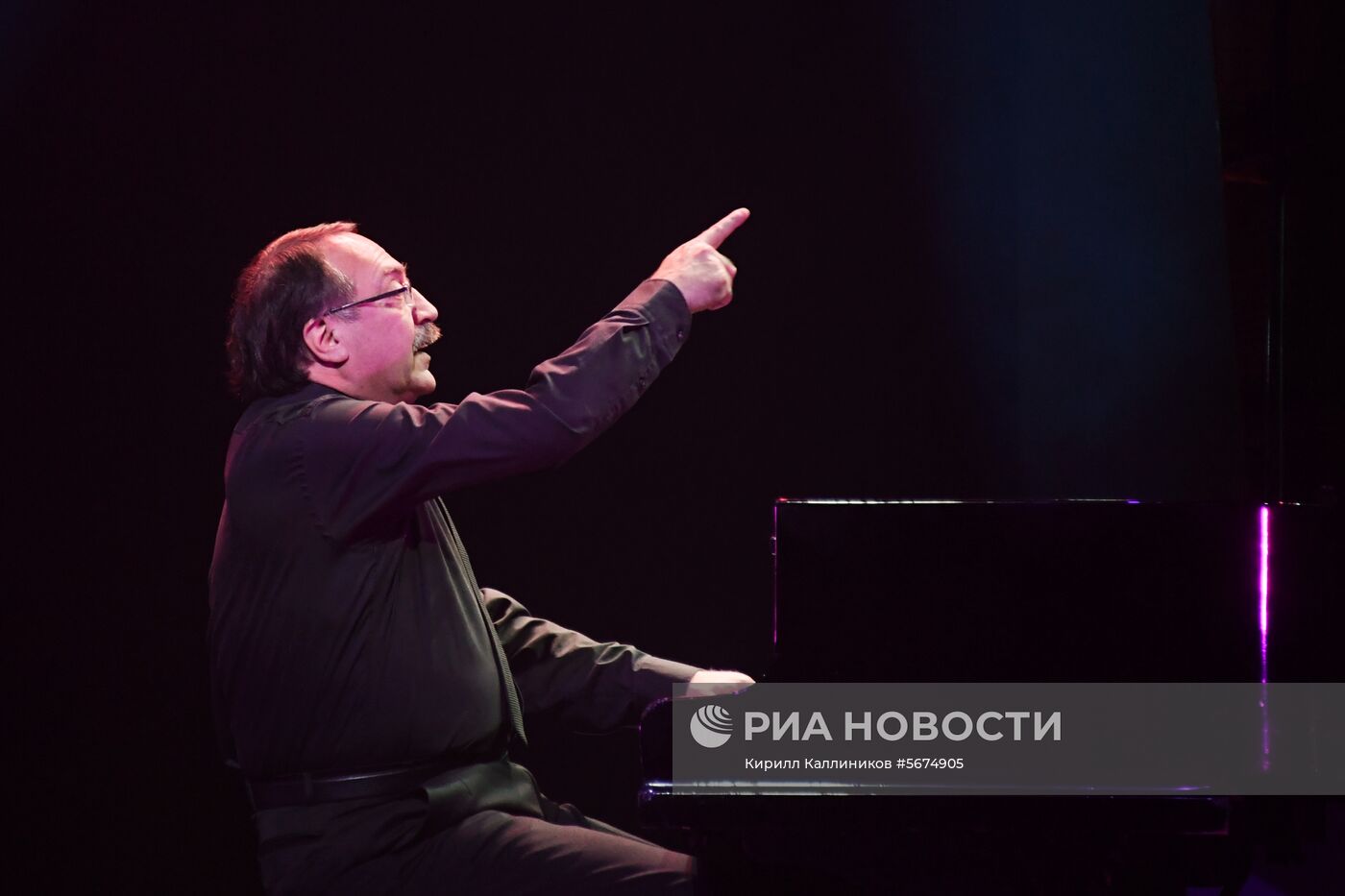 Театральная премия "Хрустальная Турандот"