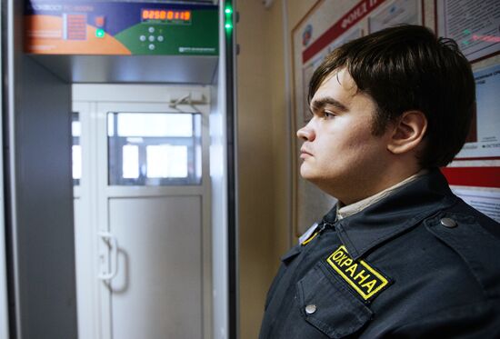 Проверка мер безопасности в школах Новосибирска