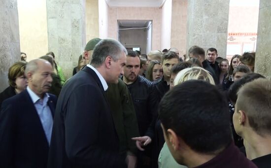 Глава Республики Крым С. Аксёнов посетил Керченский политехнический колледж