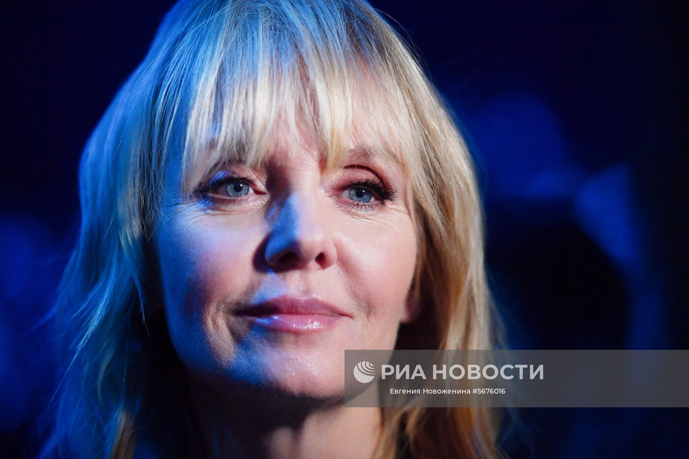 Певица Валерия на закрытом показе новой коллекции весна/лето 2019 дизайнера Валентина Юдашкина в рамках недели моды Moscow Fashion Week в Гостином дворе в Москве. Юбилейный показ коллекции посвящен 30-летию Дома моды. Место: Россия, Москва. Автор: Евгения Новоженина/РИА Новости. Moscow Fashion Week. День первый
