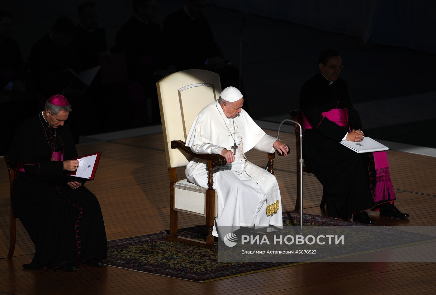 Общая аудиенция Папы Римского Франциска на площади Святого Петра в Ватикане