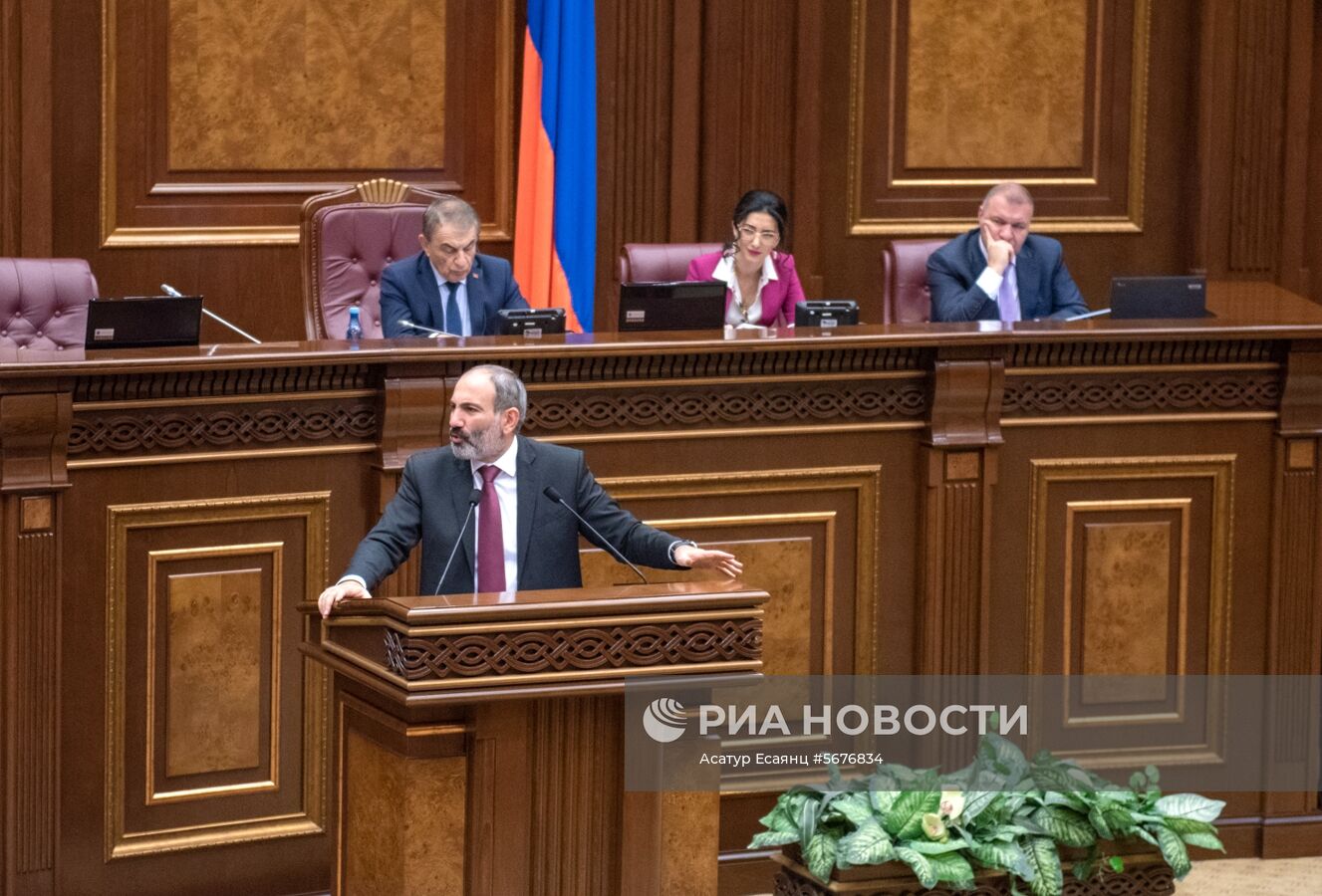 Парламент Армении отклонил кандидатуру Н. Пашиняна на пост премьер-министра