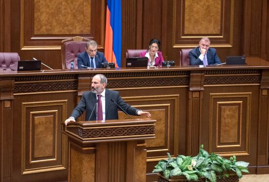 Парламент Армении отклонил кандидатуру Н. Пашиняна на пост премьер-министра