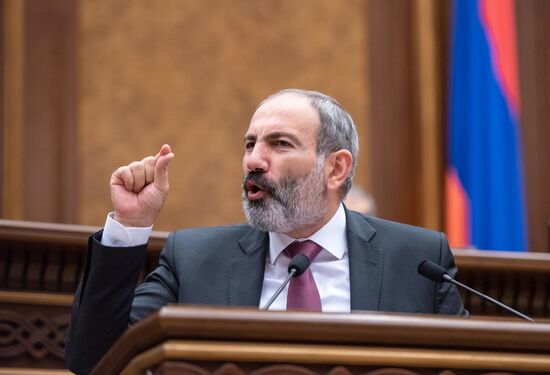 Парламент Армении отклонил кандидатуру Н. Пашиняна на пост премьер-министра