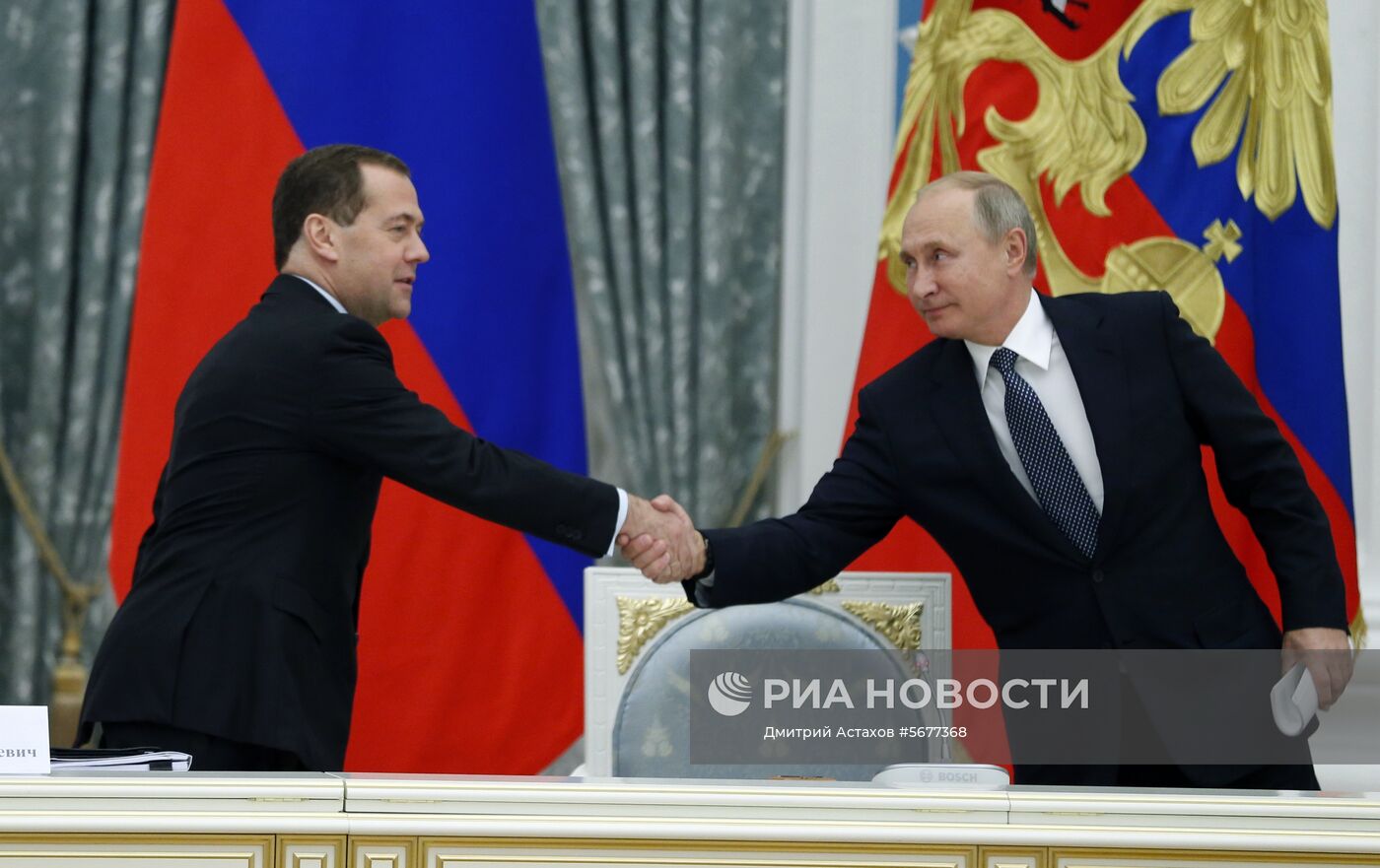 Президент РФ В. Путин провел заседание Совета при президенте РФ по стратегическому развитию и национальным вопросам.