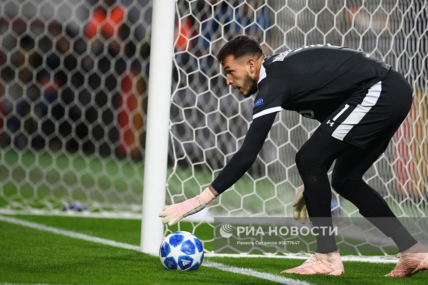 Футбол. Лига чемпионов. Матч "Локомотив" - "Порту"