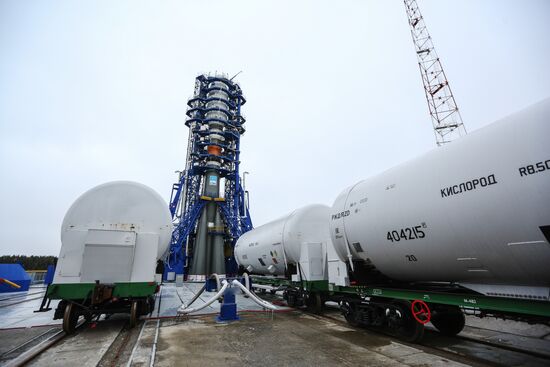 Запуск ракеты "Союз-2" со спутником военного назначения с космодрома Плесецк
