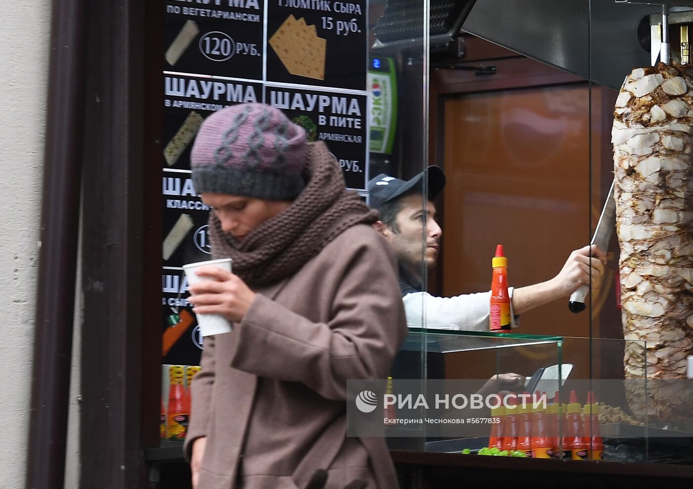 Роспотребнадзор нашел нарушения в точках продажи шаурмы